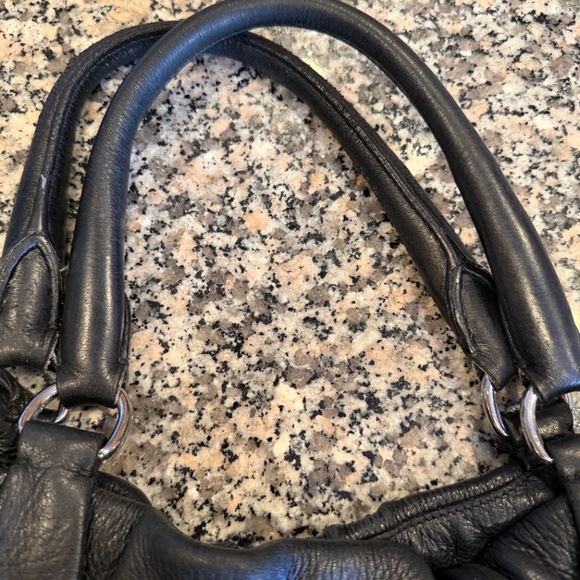 Authentic Prada Black leather bag with Silver hardware - Picture 6 of 16